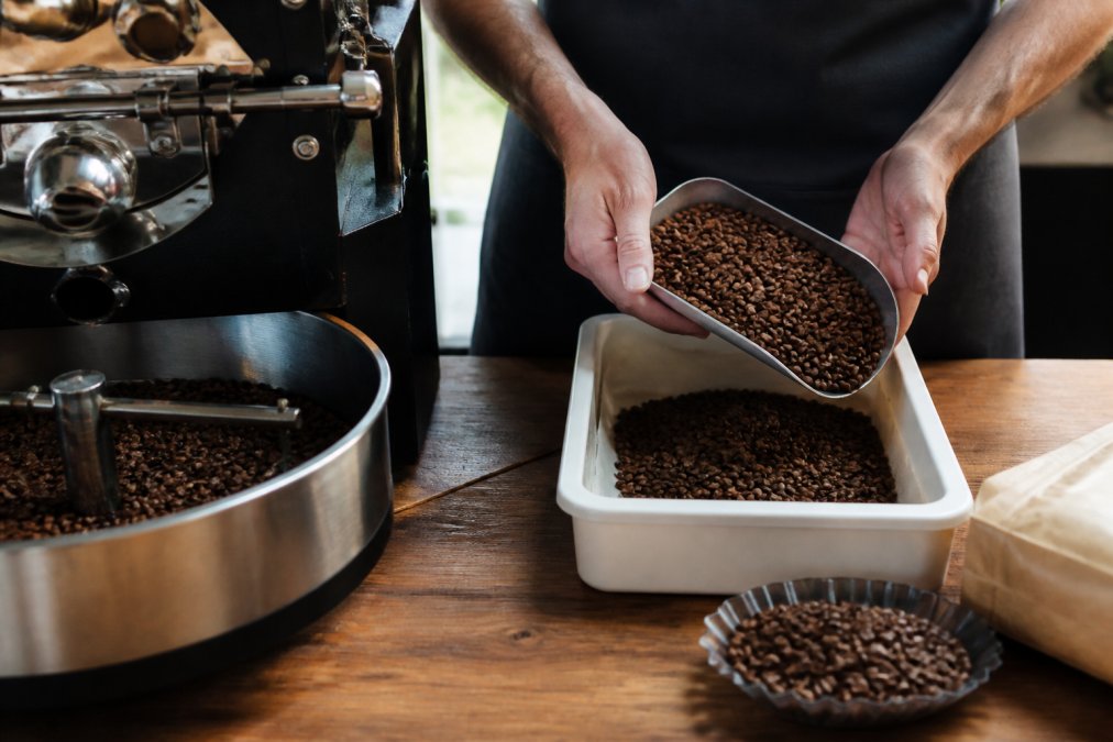 Is Roasting to Order Worth It? A Cost & Flavor Analysis